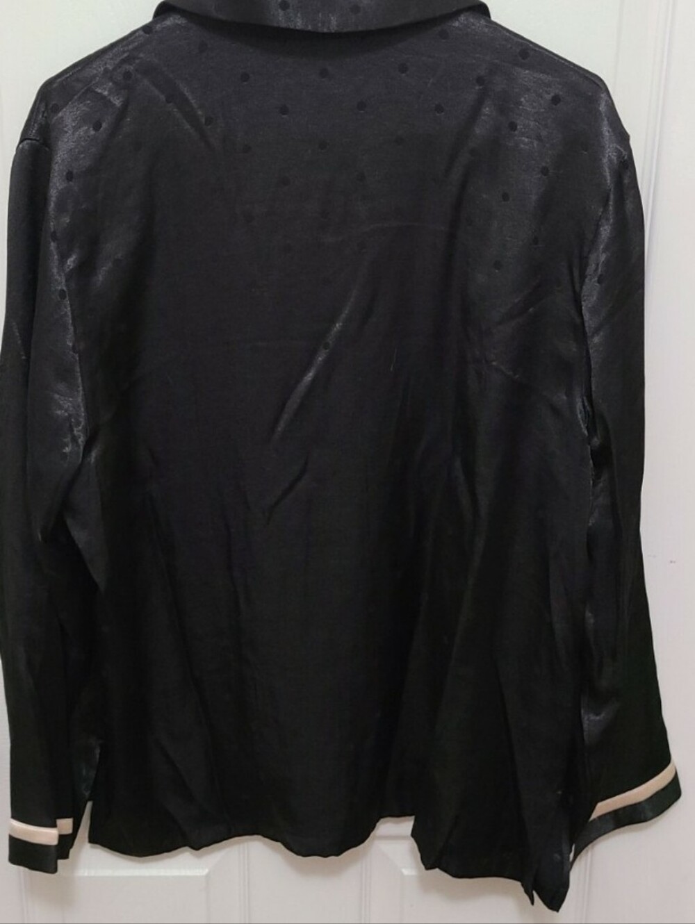 Victoria's Secret Black Satin Pajama Top with Cream Piping - Picture 8 of 13